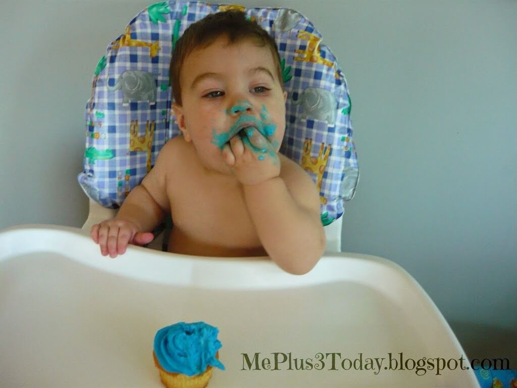 Baby Boy's First Birthday Party - Blue & Green & Number 1 Theme - Links to number and letter printables and other party decoration ideas!