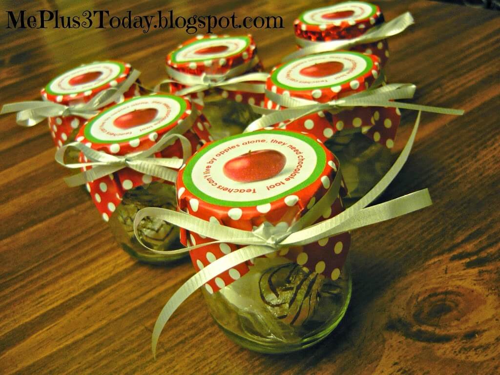 Daycare Teacher Appreciation Gift Idea - "Teachers can't live by apples alone, they need chocolate too!" upcycled baby food jar craft. & "We are so FORTUNATE to have such great teachers" with fortune cookies! INCLUDES FREE PRINTABLES! MePlus3Today.blogspot.com
