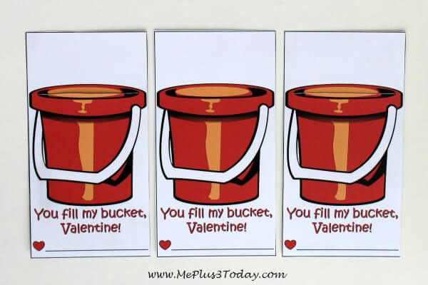Spread the message of kindness throughout your child's classroom! Bucket Filler Valentine's Day Cards - Free Printable "You fill my bucket, Valentine!"